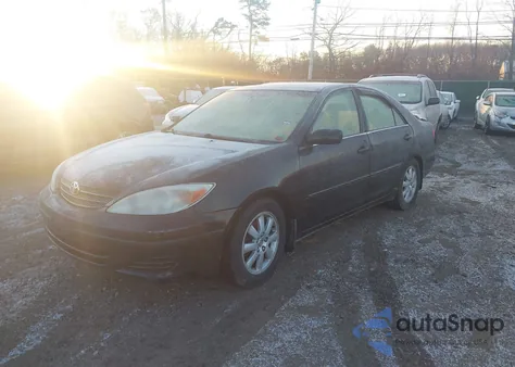 2002 Toyota Camry Xle V6 из США, поврежденный, VIN JTDBF30K620017012